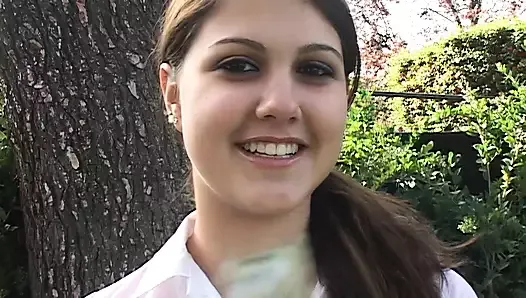 18 yaşındaki kız aslında sadece ev ödevi için destek istemişti