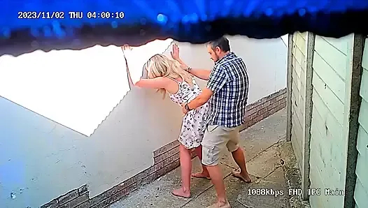 Fast food restoranın gizli kamerasına yakalanan skandal seks