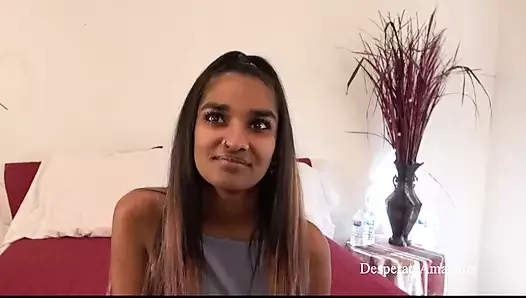 Umutsuz Amatörler Abby Kama Sutra ve Missbehavin sıkı amlarını uzatıyorlar.