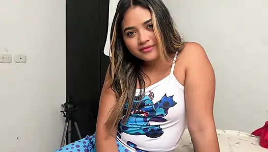 Üvey Kızını Tahrik Eden Üvey Baba, Sikini Emdiriyor