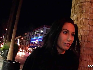 sokakta ateşli olgun karısı gerçek pikap ve amatör sikiş