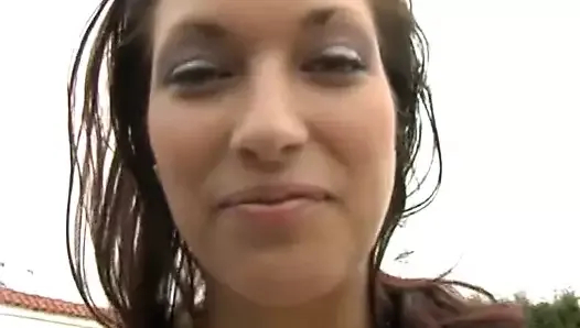 havuz kenarında ırklararası orgy