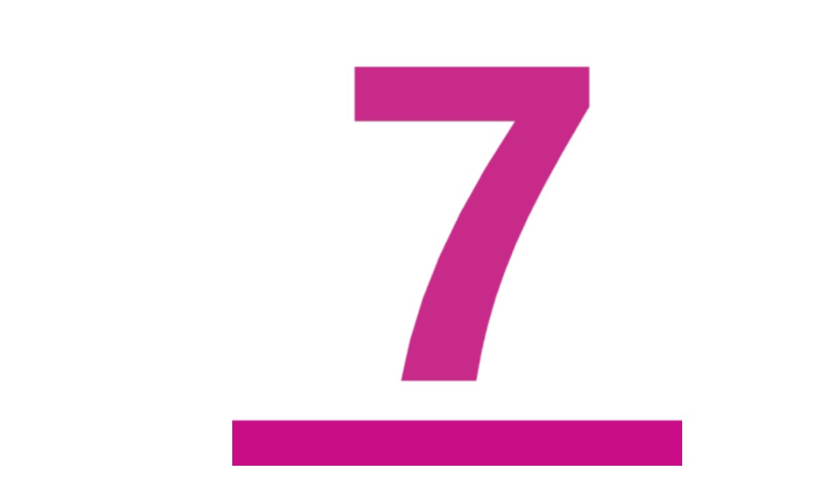 genç bir kız, bir teşhircinin onu becermesine izin veriyor