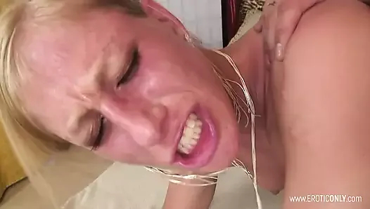 olgun sarışın vahşice sert sikildi