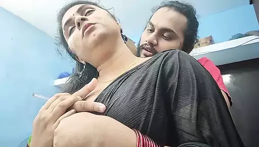 Lekshmi hizmetkarım, göbek göğüsler ve amcık dondurma yalamak, Dondurma sakso, patron ile Mallu hizmetçi ateşli seks, Hizmetçi seks