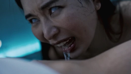 Hastane Parazit Dönüşümü - kaşar Hemşire Azgın Enfekte Asyalı Hasta tarafından Pusuya Düşürülür