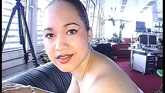 ateşli Kızlar Çıplak ve Seksi bir iş görüşmesi ve sikişiyor Cpmpilation için Gidiyor