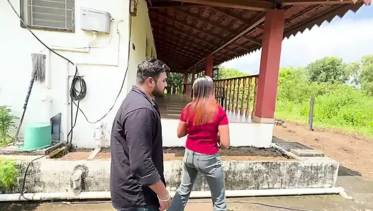 Yeni bir oğlan tarafından becerilen Hintli kız Romantik an